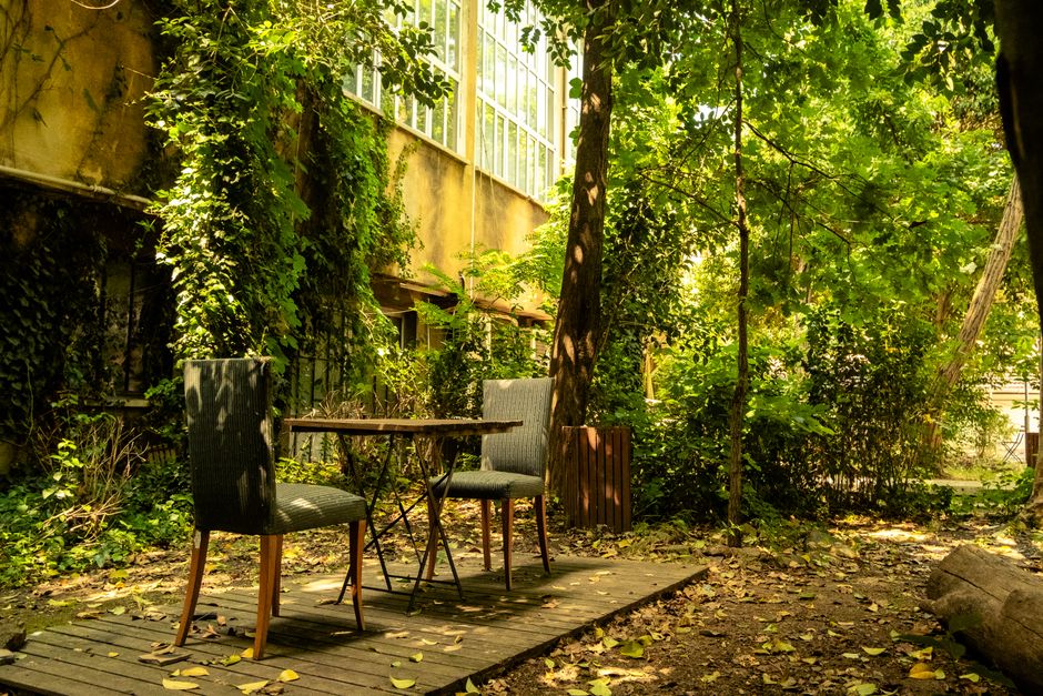 De charme van historische tuinmeubels: moderne styling tips