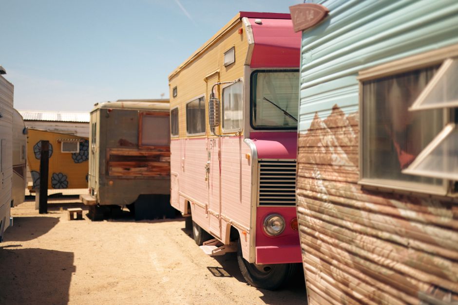 Retro kampeerlampjes gemaakt uit caravanmateriaal. Retro kampeerlampjes gemaakt uit caravanmateriaal.