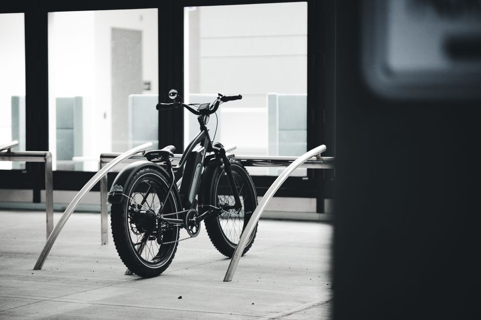 Slim parkeren: opkomende trends voor e-bike opbergoplossingen